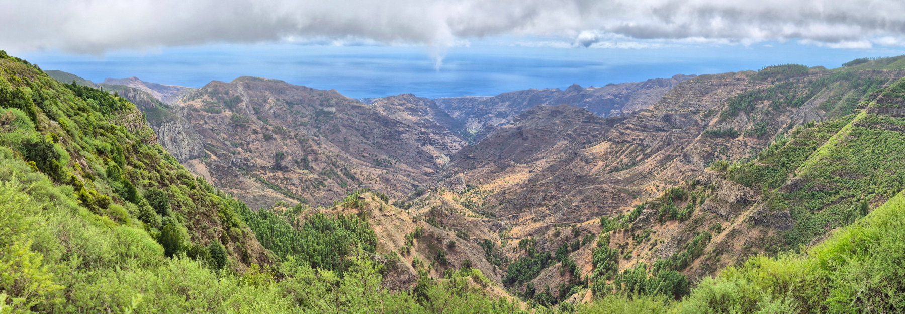 Espagne La Gomera côte Nord-Ouest. Mirador de Los Roques. Espagne La Gomera côte Nord-Ouest
