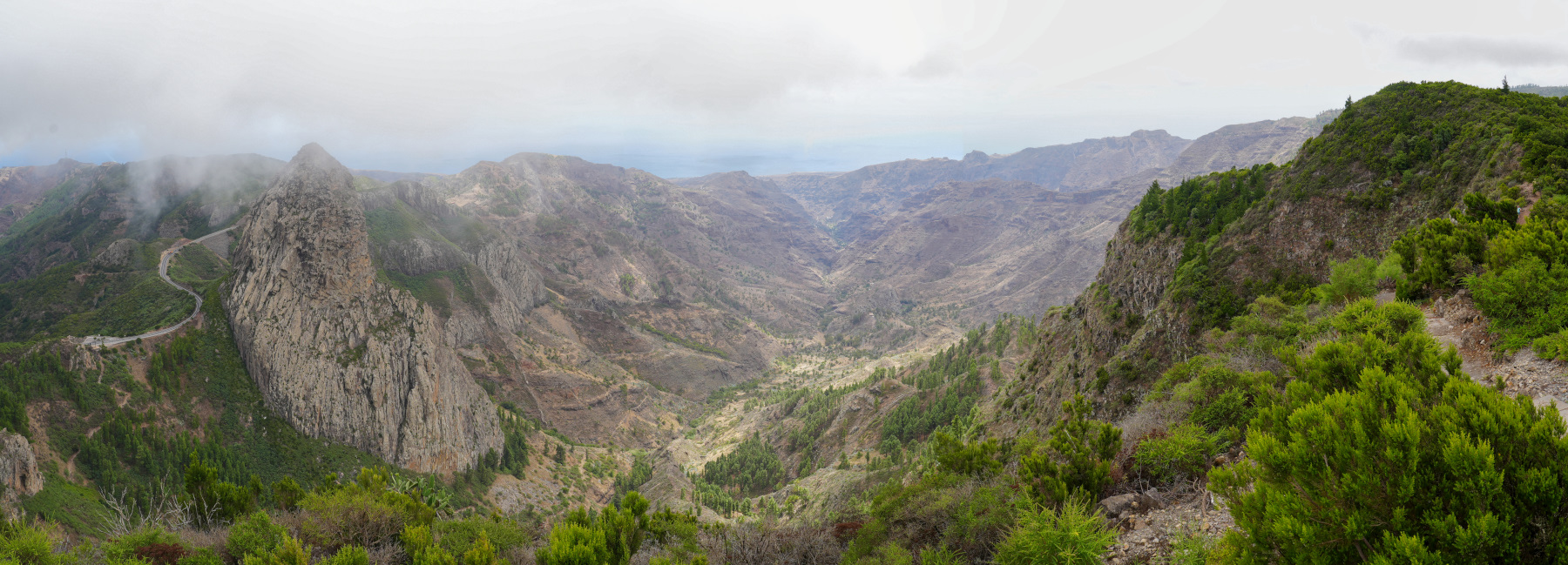 Espagne La Gomera côte Nord-Ouest. Mirador de Los Roques. Espagne La Gomera côte Nord-Ouest