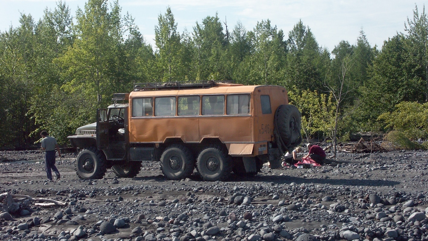 Véhicule 6x6 roues motrices Véhicule 6x6 roues motrices