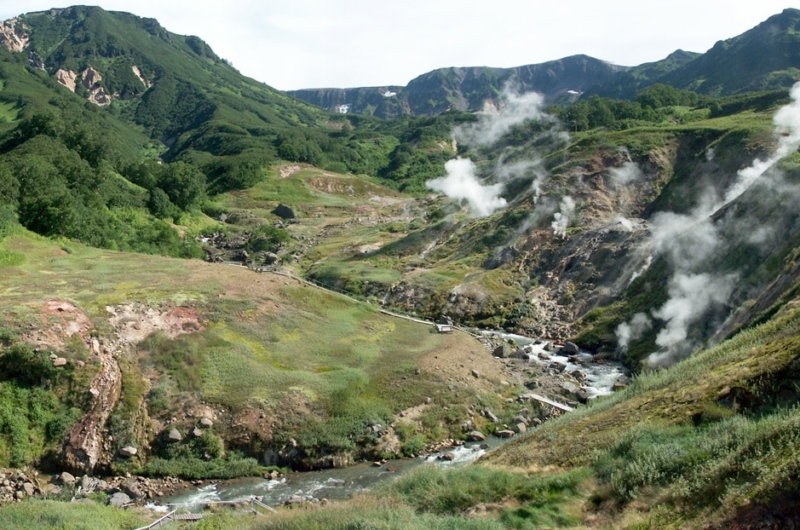La vallée des geysers. La vallée des geysers.