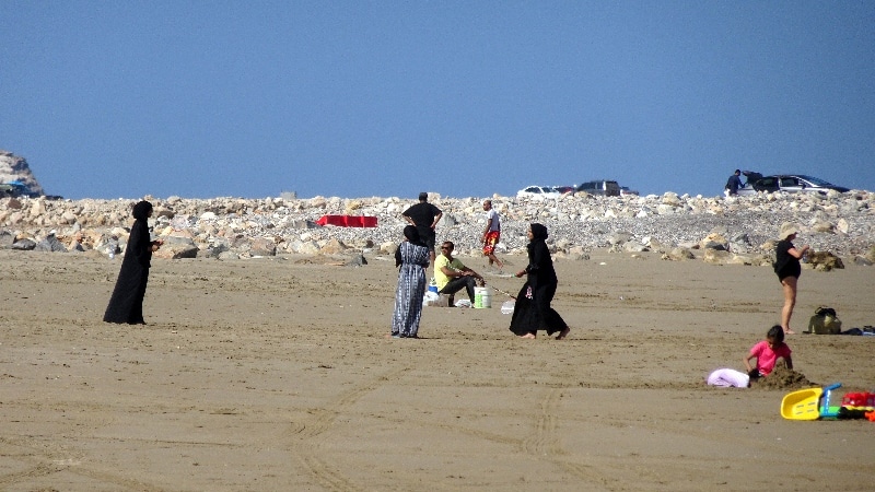 Omanais à la plage. Omanais à la plage.
