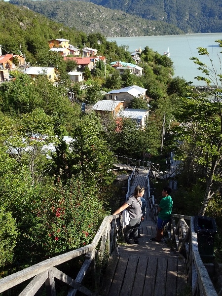 Tortel, ses passerelles, ses escaliers. Tortel, ses passerelles, ses escaliers.