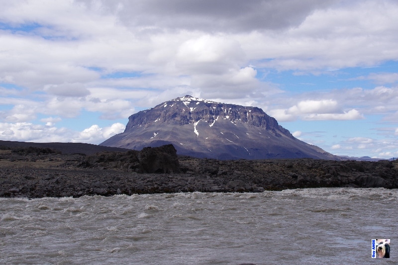 Volcan Herðubreið (Herdubreid). Volcan Herðubreið (Herdubreid).