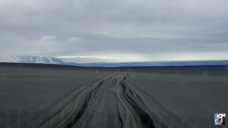 Champs de cendre et de lave du Bárðarbunga au niveau d’Holuhraun. Champs de cendre et de lave du Bárðarbunga au niveau d’Holuhraun.