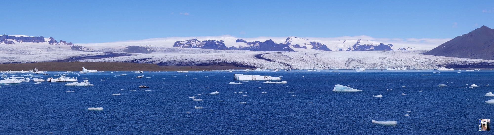 La langue glaciaire de Jökulsárlón issue du Vatnajökull.