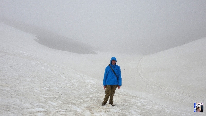 Kerlingarfjöllmm. Sur le chemin du retour, un peu perdus dans la brume ... Kerlingarfjöllmm. Sur le chemin du retour, un peu perdus dans la brume ...