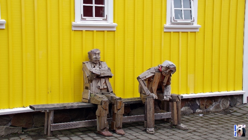La petite ville de Sigulfjördur. La petite ville de Sigulfjördur.