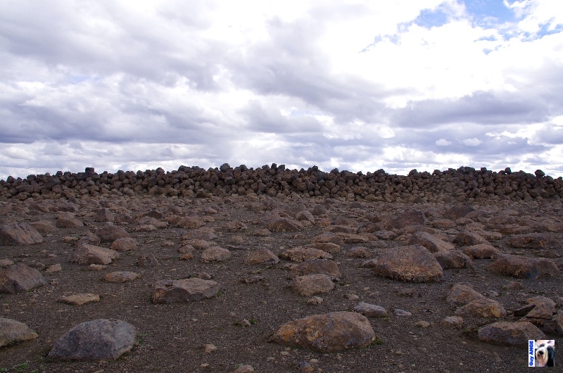 Skessugarður - Le rempart de la géante. Skessugarður - Le rempart de la géante.