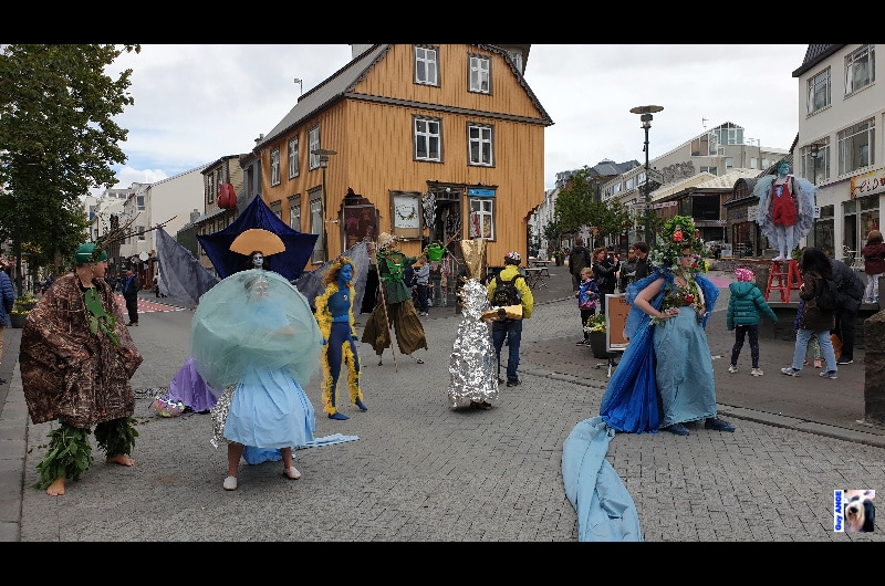 Spectacle de rue, Reykjavík. Spectacle de rue, Reykjavík.