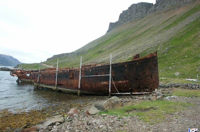 Djúpavík, Islande, les fjords du nord-ouest. Djúpavík, Islande, les fjords du nord-ouest.