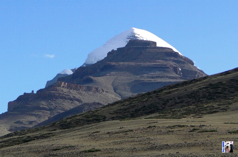 Le début de notre Kora. Le Mont sacré du Kailash au Tibet.