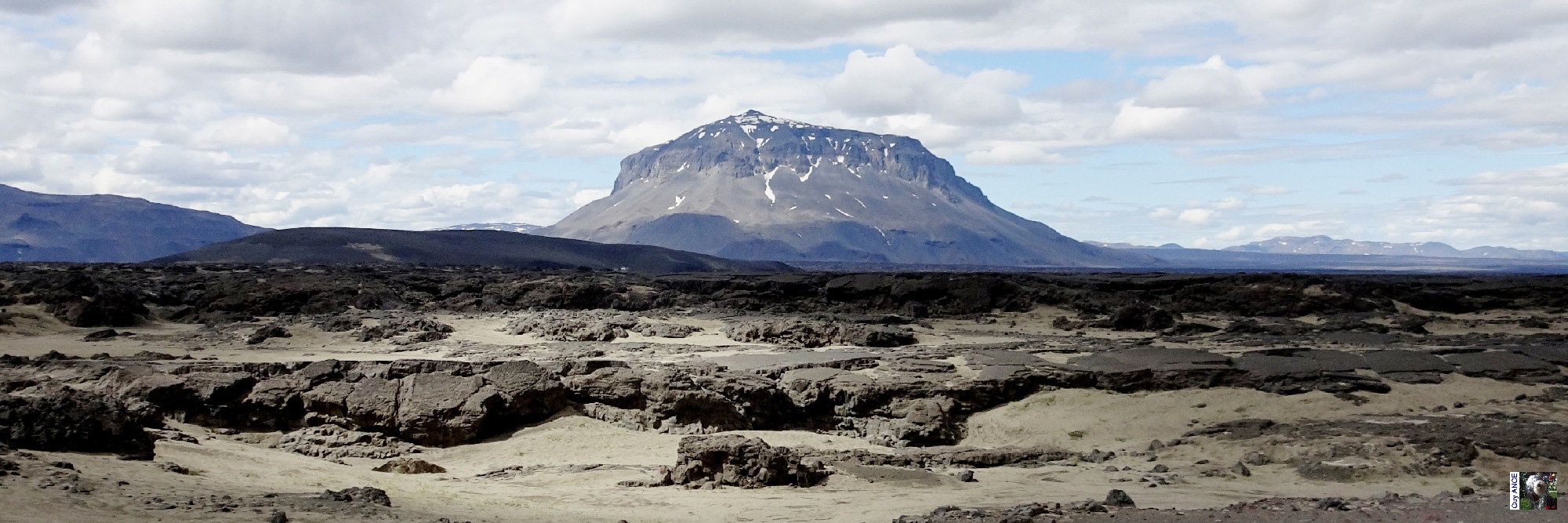 La dernière éruption de l’ Herdubreid a pris fin il y a environ 10 000 ans. Herðubreið
