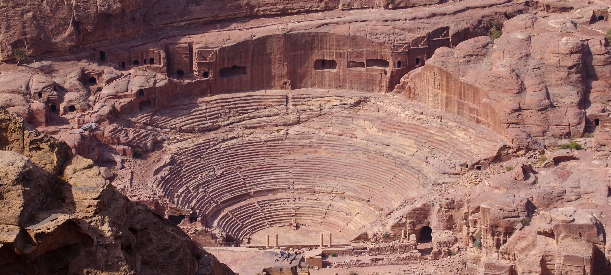 Le Théâtre antique, Pétra, Jordanie. Le Thêatre antique, Pétra, Jordanie.