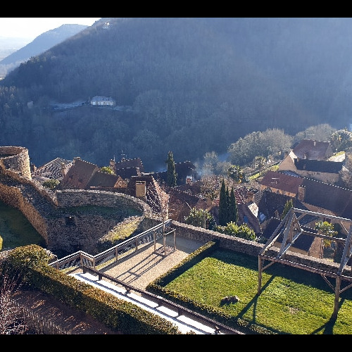 Sur les hauteurs du château durant notre visite. Dordogne