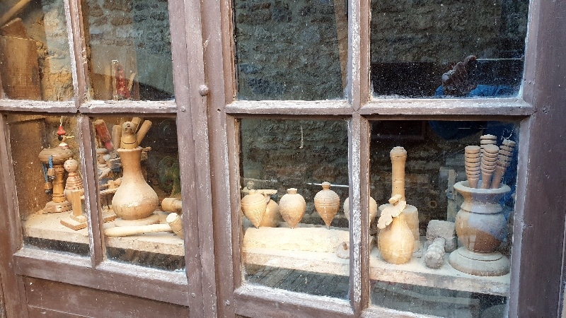 Saint-Cirq-Lapopie, la maison du tourneur sur bois. Lot