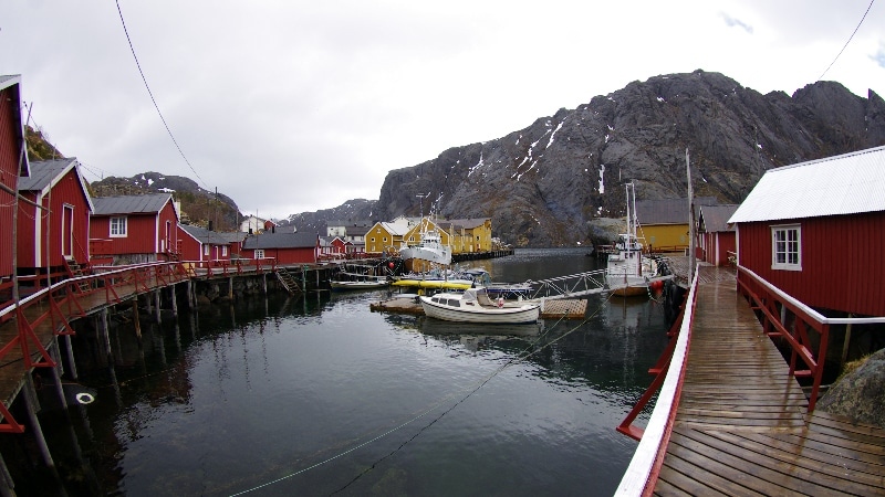 Le petit port de Nusfjord. îles Lofoten
