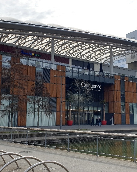 Le pôle de loisirs et de commerces. Lyon