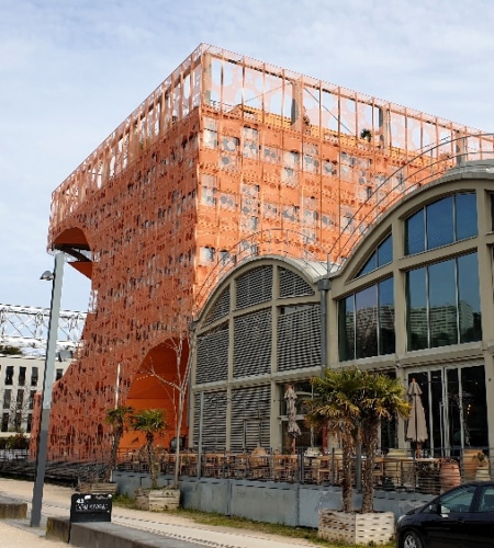 Le Cube Orange siège de la société Cardinal. Lyon