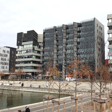 Le Monolithe, siège de la société GDF Suez et de la société Cofely. Lyon