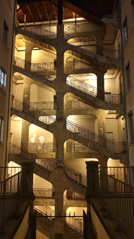 Traboules, cour des voraces. Lyon