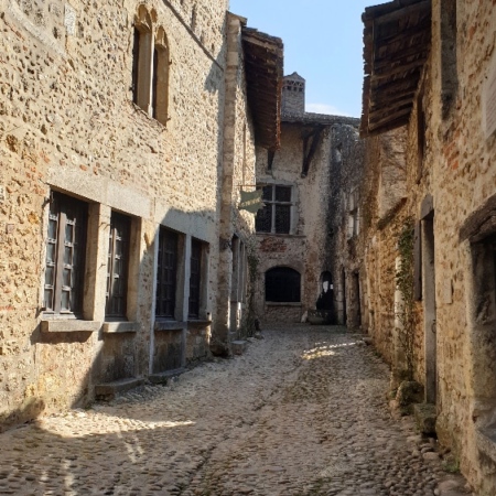Ruelles de Pérouges. Pérouges
