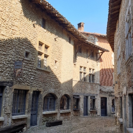 Ruelles de Pérouges. Pérouges