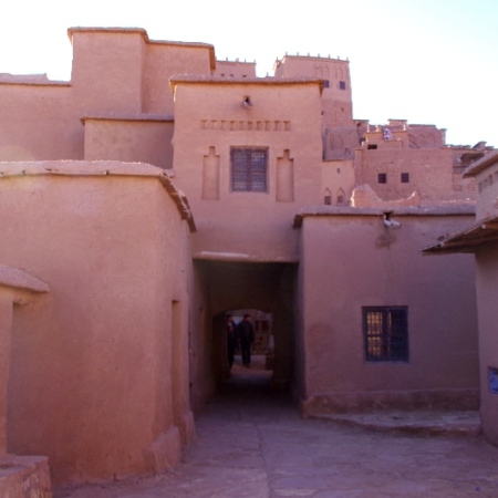 Les premières maisons du Ksar. Aït Ben Haddou