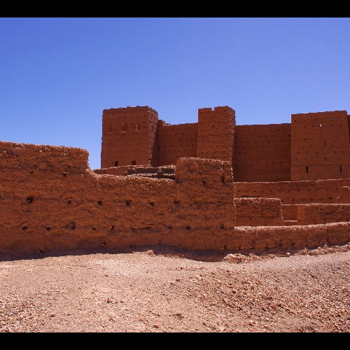 La Kasbah des Caïds construite dans les années 30. Vallée du Drâa