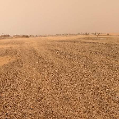 Visibilité réduite par la tempête de sable. Merzouga