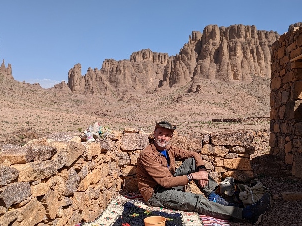 Nous prenons un thé. Djebel Saghro
