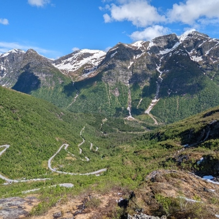 Le point de vue de Gaularfjellet. Gaularfjellet viewpoint