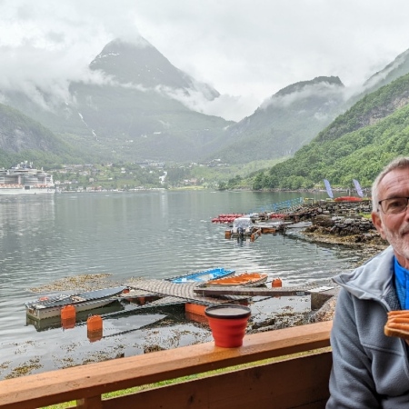 Un petit en-cas au Kaviar avant de repartir. Geiranger