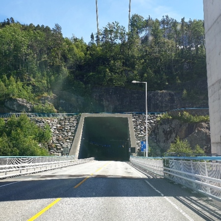 Passage du viaduc vers le tunnel. Hardanger