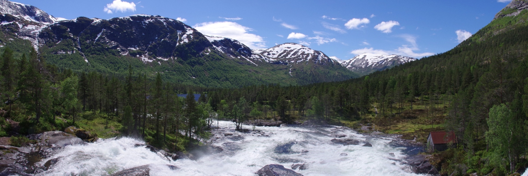 Cascade de Likholefossen. Likholefossen