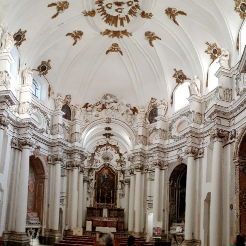 L'église de Santa Chiara. Italie, Noto.