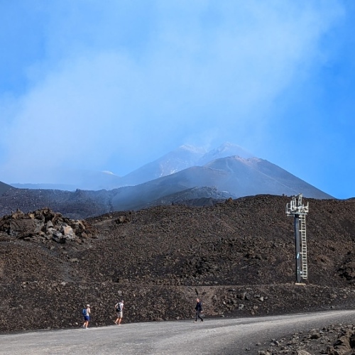 Départ de notre randonnée sur l'Rtna. Italie, Etna.