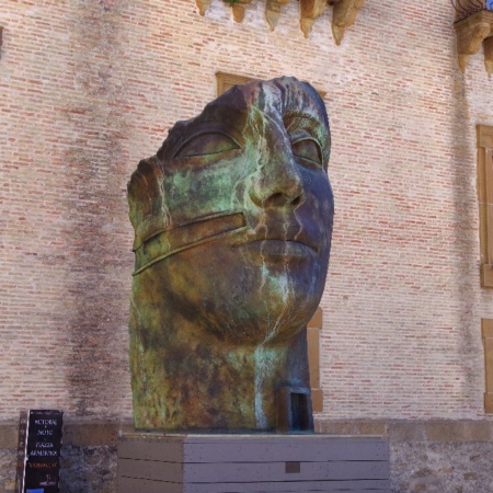 Sculpture d'Igor Mitoraj. Italie, Piazza Armerina.