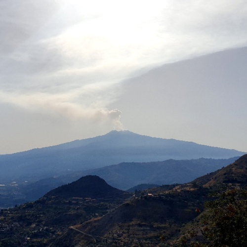 De Castelmola vue sur l'Etna. Italie, Taormina.
