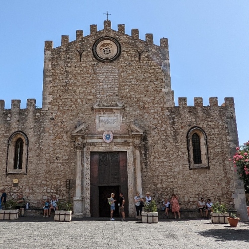 La Cathédrale de Taormina. Italie, Taormina.
