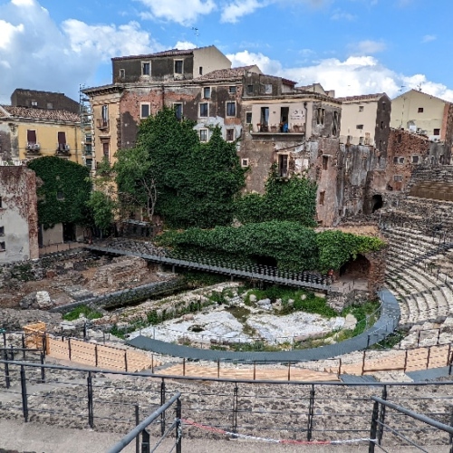 Le théâtre romain. Italie, Catane.