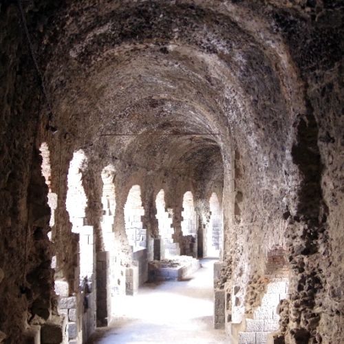 Le théâtre romain. Italie, Catane.