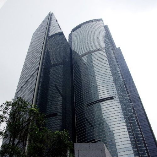 Architecture verticale ... Cheung Kong Center. Hong Kong