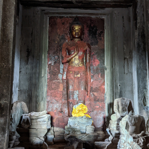 Angkor Wat, Le Bouddha sommital. Siem Reap
