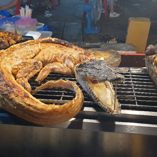 Marché de nuit à Vientiane. Vientiane