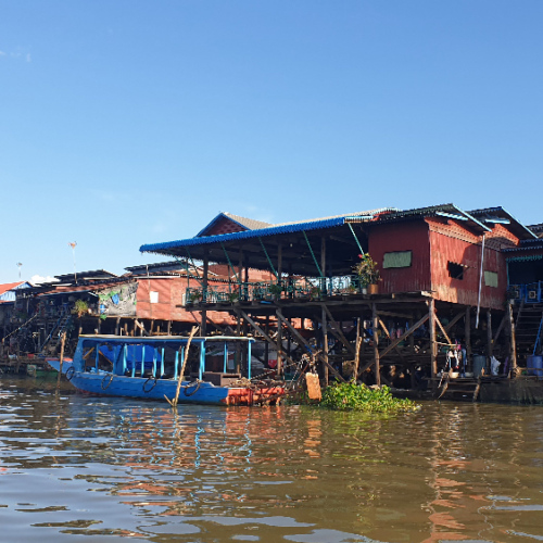 Nous arrivons à notre maison d'hôte. Kompong Kleang.
