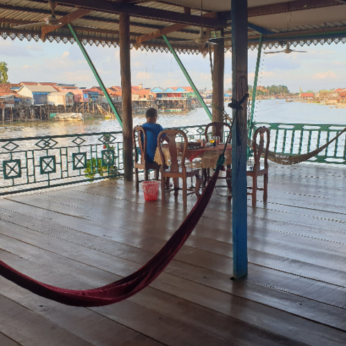 La maison d'hôte au lac Tonlé Sap. Kompong Kleang.