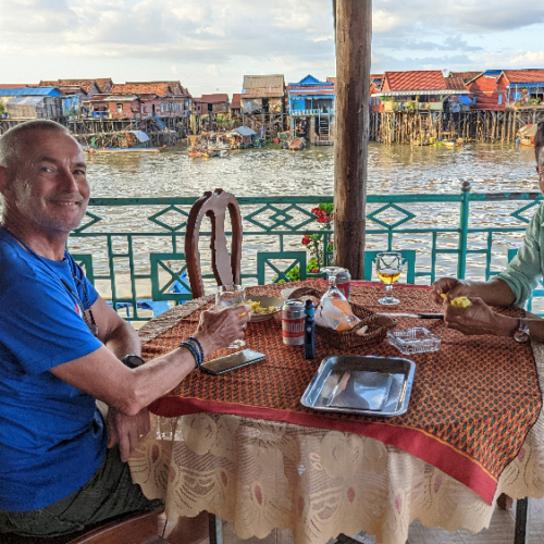 La maison d'hôte au lac Tonlé Sap. Kompong Kleang.