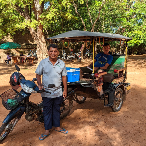 Déplacement eu tuktuk pour visiter les temples. Siem Reap