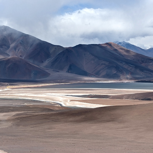 Balcon del Pissis, Laguna Negra. La Puna.