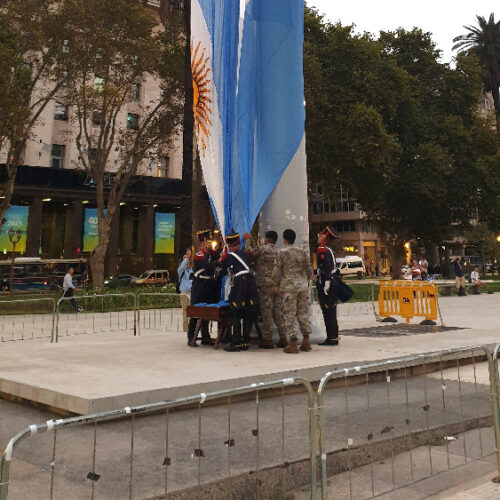 Descente des Couleurs devant la Maison Rose. Buenos Aires.